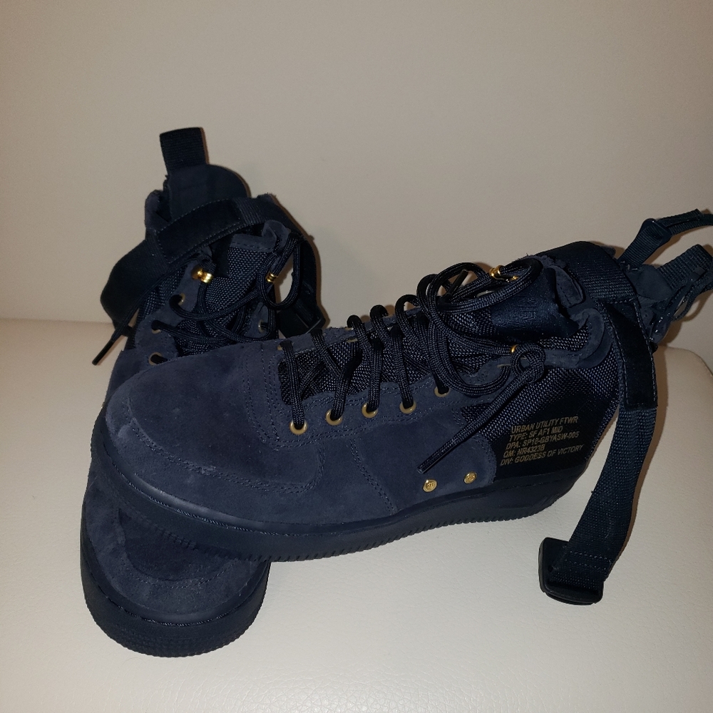 Nike AF SF1